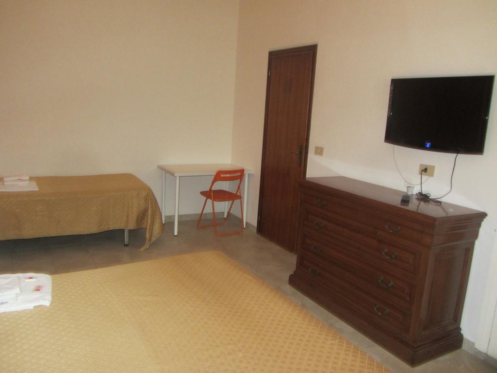 Hotel Mirafiori Lido di Camaiore Zimmer foto